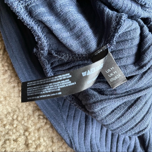 FREE PEOPLE X Fp Movement Can't Handle This Harem Sz M In Navy - Picture 8 of 8